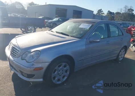 2005 Mercedes-Benz C 240 Luxury 4Matic from USA, damaged, VIN WDBRF81J95F589404